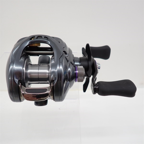 １７タトゥーラＳＶ　ＴＷ８．１Ｒ